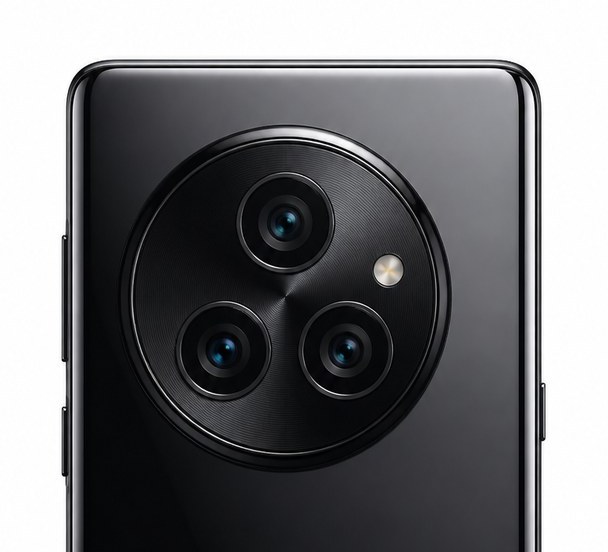 iQOO 13 — Camera detail